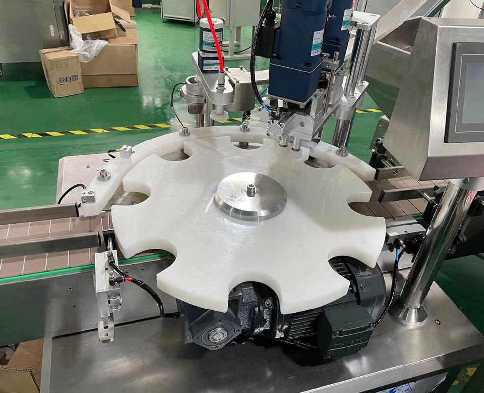 1kw Lug Capping Machine Rotary Type Twist Off Bottle Capper Equipment